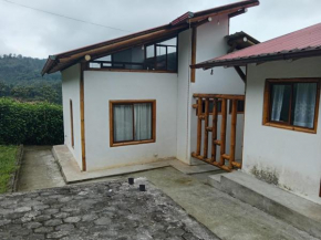 Casa de Campo - Piscina, Rio Eden de Puerto Quito